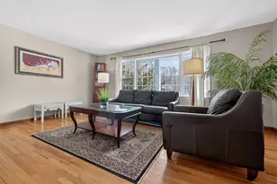 36 E Mayer Dr, Suffern, NY 10901 - Photo 10