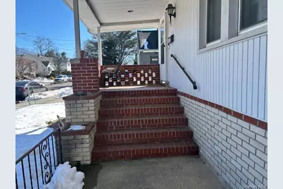 389 Hamilton Avenue, Hewlett, NY 11557 - Photo 2
