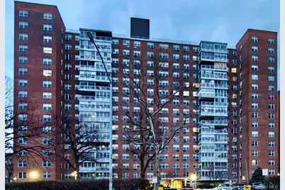 4310 Kissena Boulevard #16D, Flushing, NY 11355 - Photo 1