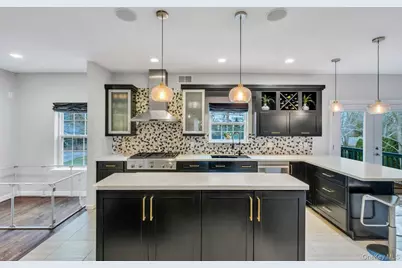 9 Homecoming Place, East Setauket, NY 11733 - Photo 24