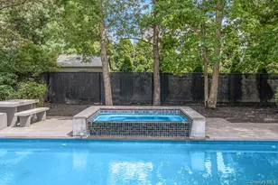 9 Homecoming Pl, East Setauket, NY 11733 - Photo 10