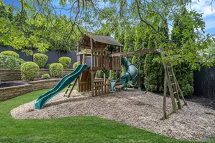 9 Homecoming Pl, East Setauket, NY 11733 - Photo 12