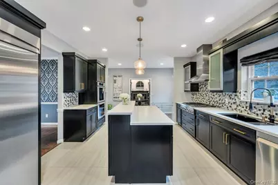 9 Homecoming Place, East Setauket, NY 11733 - Photo 22