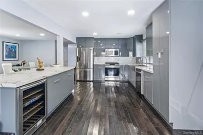 3114 Healy Avenue, Far Rockaway, NY 11691 - Photo 4