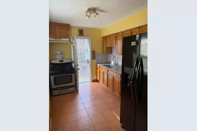 431 Franklin Avenue, Hewlett, NY 11557 - Photo 2