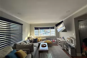 433 W Park Ave W, Long Beach, NY 11561 - Photo 4