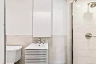 3047 Mitchell Rd, Westhampton, NY 11978 - Photo 18