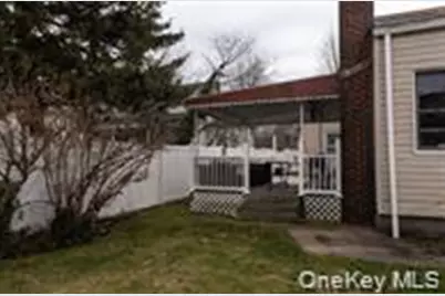 24 Whaley Street, Freeport, NY 11520 - Photo 32