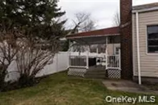 24 Whaley St, Freeport, NY 11520 - Photo 32