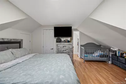 23 Pineview Boulevard, Central Islip, NY 11722 - Photo 16
