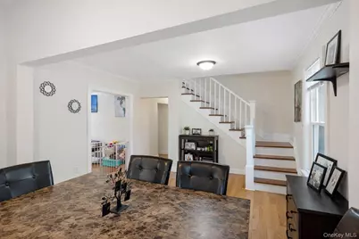 23 Pineview Boulevard, Central Islip, NY 11722 - Photo 8