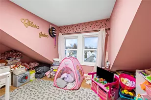 23 Pineview Blvd, Central Islip, NY 11722 - Photo 18