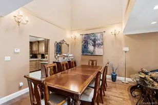 44 Country Club Dr, Jericho, NY 11753 - Photo 8