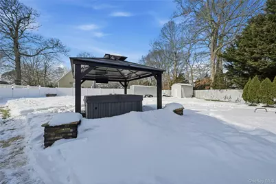 7 Harwood Way, Coram, NY 11727 - Photo 36