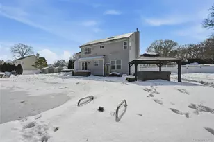 7 Harwood Way, Coram, NY 11727 - Photo 38