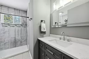 7 Harwood Way, Coram, NY 11727 - Photo 24