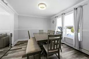 7 Harwood Way, Coram, NY 11727 - Photo 14