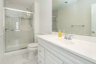 78 Santa Barbara Dr, Plainview, NY 11803 - Photo 26