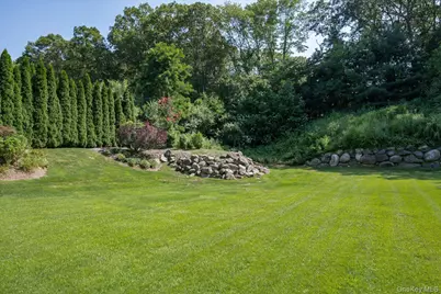 219 Burrs Lane, Dix Hills, NY 11746 - Photo 34