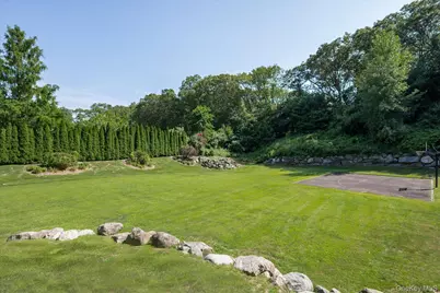 219 Burrs Lane, Dix Hills, NY 11746 - Photo 32