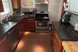 422 St Agnes Pl, Franklin Square, NY 11010 - Photo 6