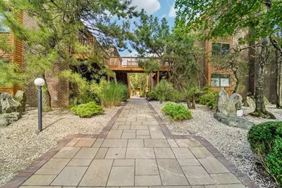 15 Greenridge Avenue #16, White Plains, NY 10605 - Photo 2