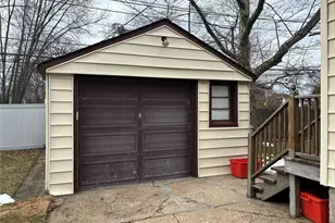 660 Hewlett St, Franklin Square, NY 11010 - Photo 4