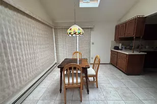 660 Hewlett St, Franklin Square, NY 11010 - Photo 12