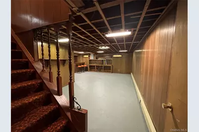 660 Hewlett Street, Franklin Square, NY 11010 - Photo 28