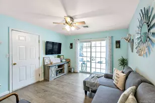 1295 Wilson Pl, West Islip, NY 11795 - Photo 16