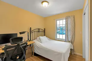 1295 Wilson Pl, West Islip, NY 11795 - Photo 14