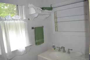 34A Sag Harbor Rd, East Hampton, NY 11937 - Photo 12