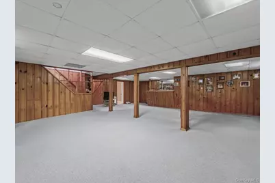 38 Leslie Lane, New Hyde Park, NY 11040 - Photo 16