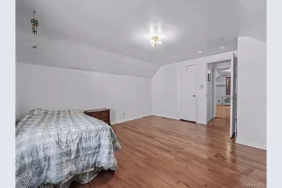 38 Leslie Lane, New Hyde Park, NY 11040 - Photo 12