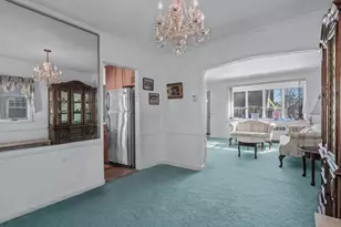 38 Leslie Ln, New Hyde Park, NY 11040 - Photo 22