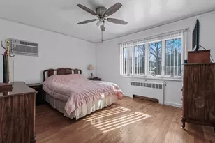 38 Leslie Ln, New Hyde Park, NY 11040 - Photo 8