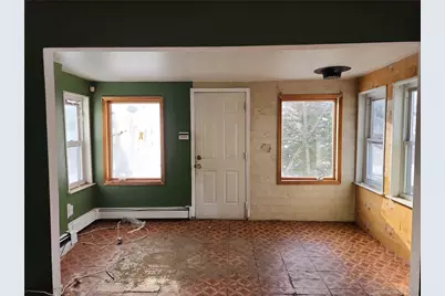 34 Pineview Boulevard, Central Islip, NY 11722 - Photo 4