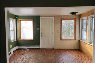 34 Pineview Blvd, Central Islip, NY 11722 - Photo 4