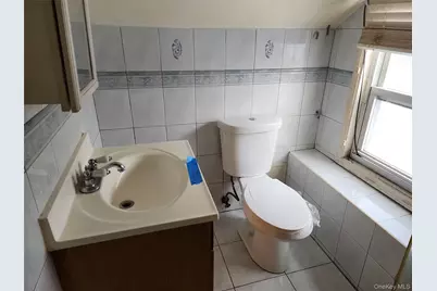 34 Pineview Boulevard, Central Islip, NY 11722 - Photo 18