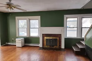 34 Pineview Blvd, Central Islip, NY 11722 - Photo 10