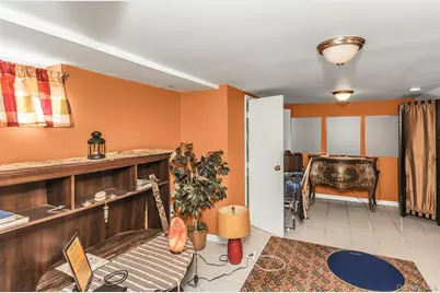 398 Babylon Turnpike, Freeport, NY 11520 - Photo 16