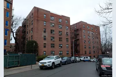 445 W 240th Street #2G, Bronx, NY 10463 - Photo 1