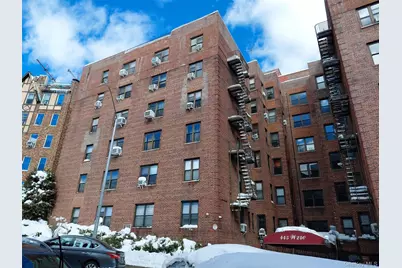 445 W 240th Street #2G, Bronx, NY 10463 - Photo 2