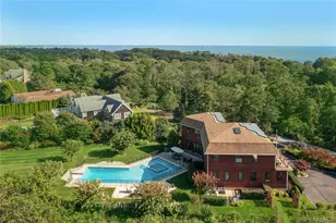 89 Old Canoe Place Rd, Hampton Bays, NY 11946 - Photo 4