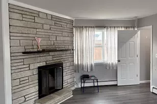 8 Paul Dr, Mastic, NY 11950 - Photo 4