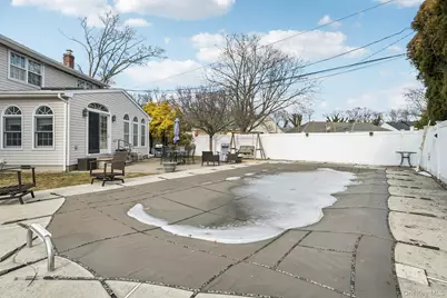 2846 Morgan Drive, Wantagh, NY 11793 - Photo 34