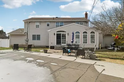 2846 Morgan Drive, Wantagh, NY 11793 - Photo 32