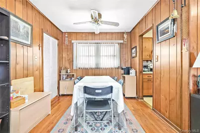 1097 Carll Drive, Bay Shore, NY 11706 - Photo 16