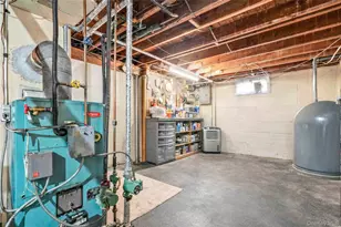 1097 Carll Dr, Bay Shore, NY 11706 - Photo 22