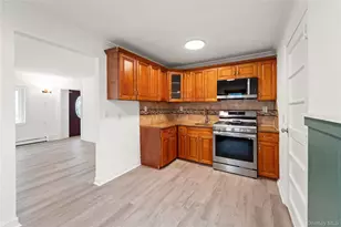 181 S Alleghany Ave, Lindenhurst, NY 11757 - Photo 10